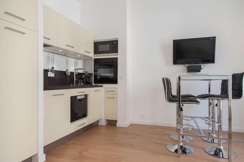#28 1 Bdr Flat Ac Balcony Hper Central 10Mins To Beach & Old Town Nizza Exterior foto